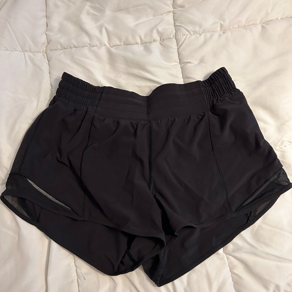 Lululemon Hotty Hot High-Rise Lined Short 2.5”